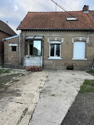 Maison - 95 m² - 4 pièces