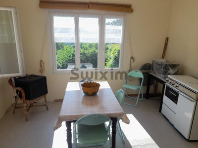 Maison - 150 m² - 8 pièces