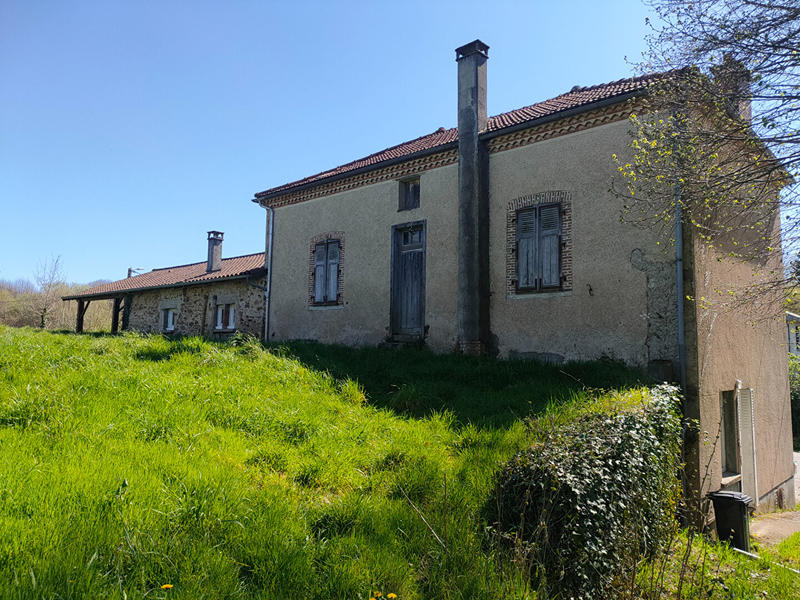 Maison - 177 m² - 12 pièces