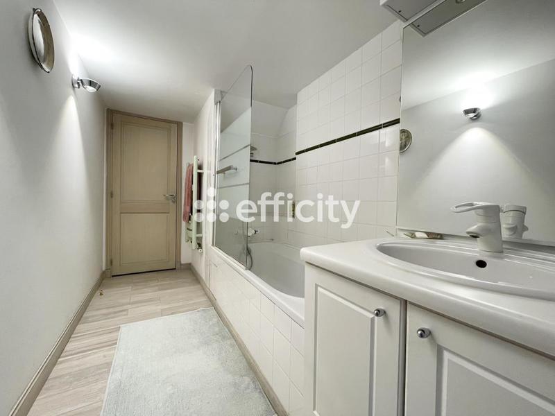 Appartement - 115 m² - 5 pièces