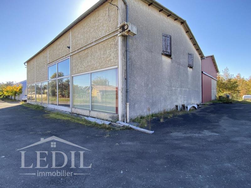 Local commercial - 1 750 m² - 3 pièces