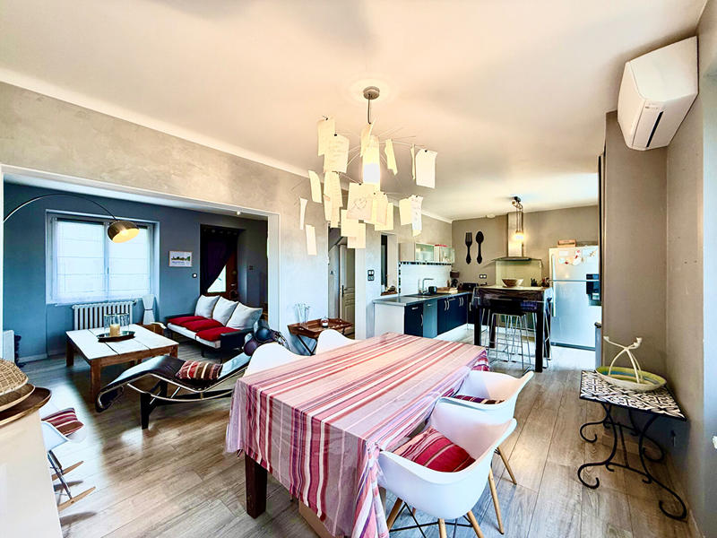 Maison - 100 m² - 5 pièces