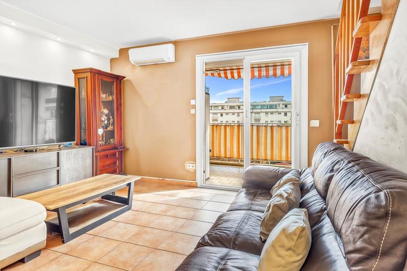 Appartement - 108 m² - 4 pièces