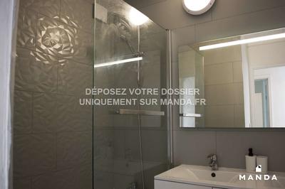 Chambre - 11 m² - 6 pièces