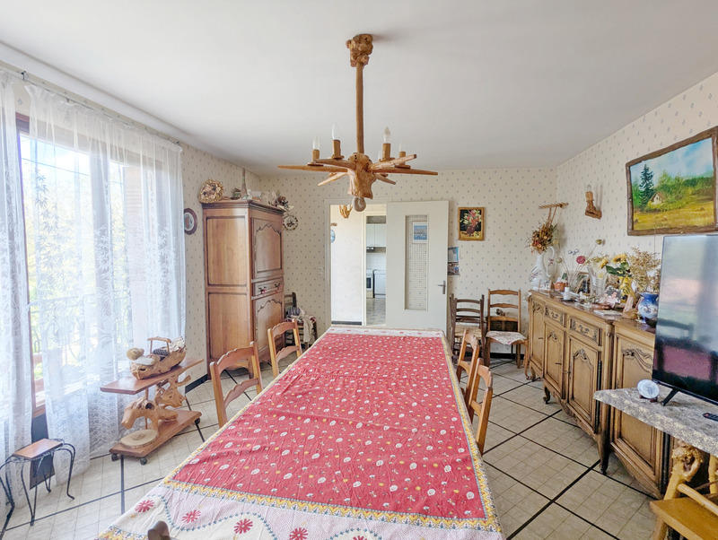 Maison - 84 m² - 5 pièces