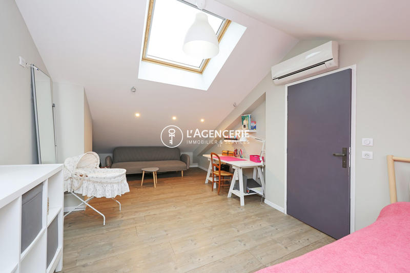 Maison - 190 m² - 6 pièces