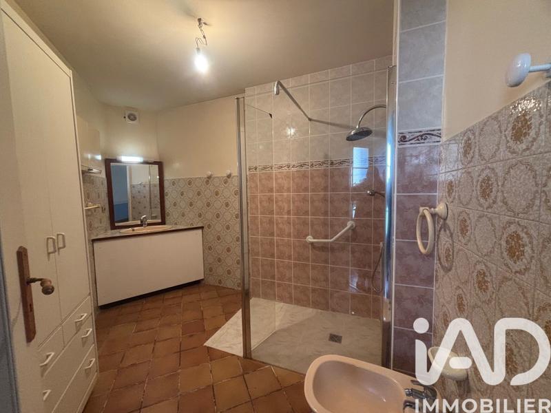 Maison - 185 m² - 9 pièces