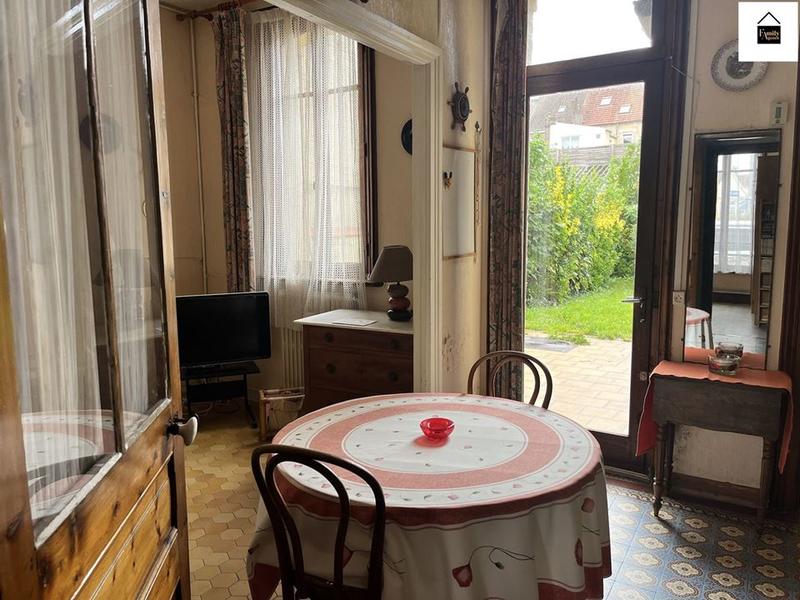 Maison - 92 m² - 5 pièces