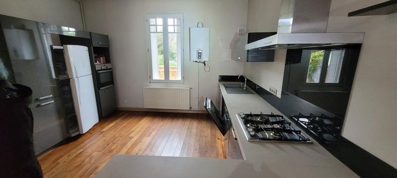 Maison - 90 m² - 5 pièces