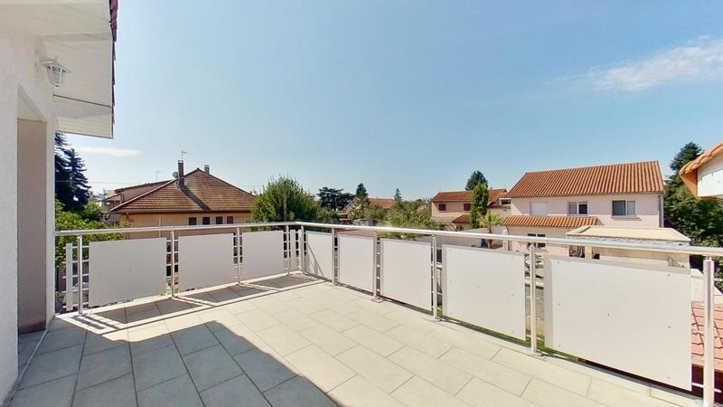 Maison - 95 m² - 4 pièces