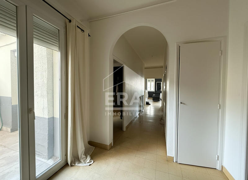 Immeuble - 13 pièces