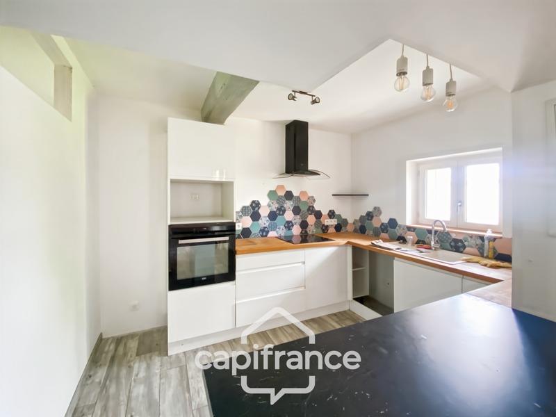 Maison - 95 m² - 5 pièces