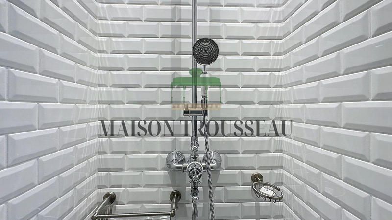 Fonds de commerce - 365 m²