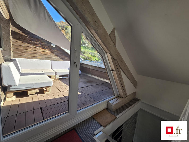 Appartement - 98 m² - 5 pièces