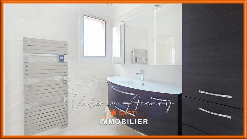 Maison - 164 m² - 8 pièces