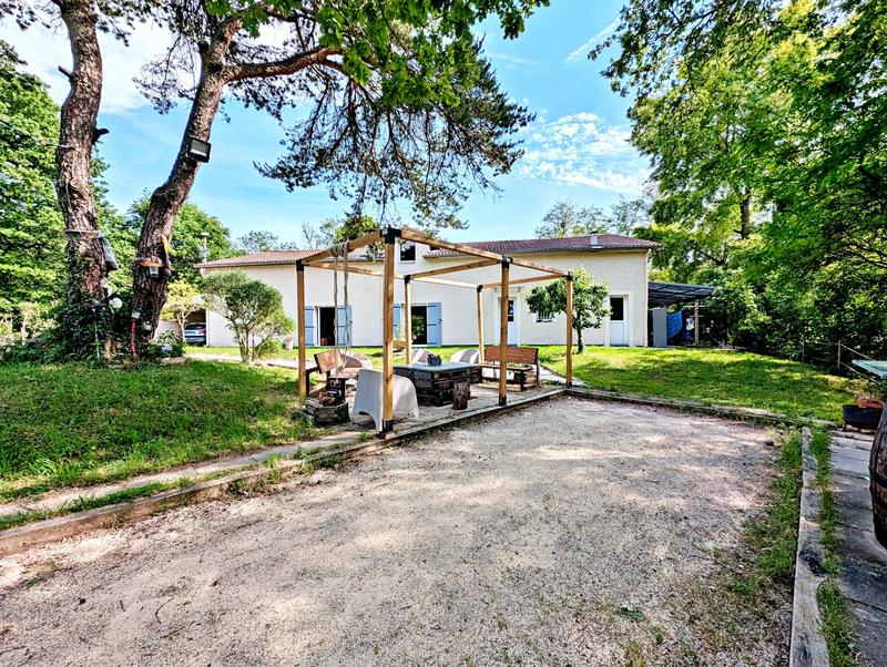 Villa - 338 m² - 10 pièces