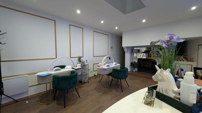 Fonds de commerce - 100 m²