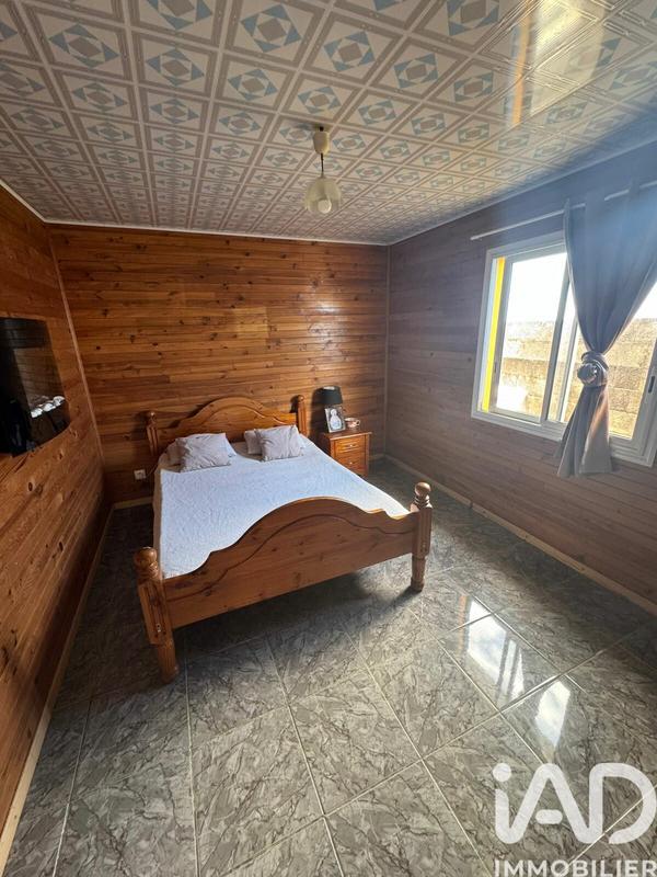 Maison - 251 m² - 7 pièces