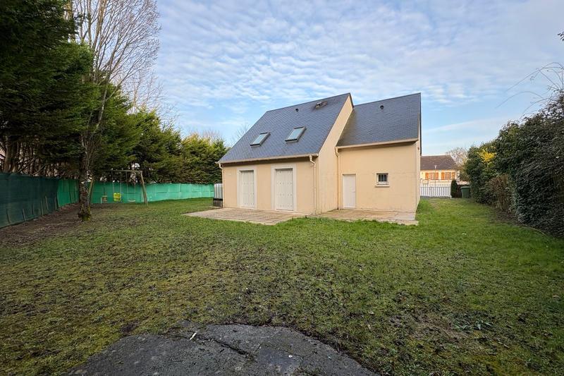 Maison - 106 m² - 6 pièces