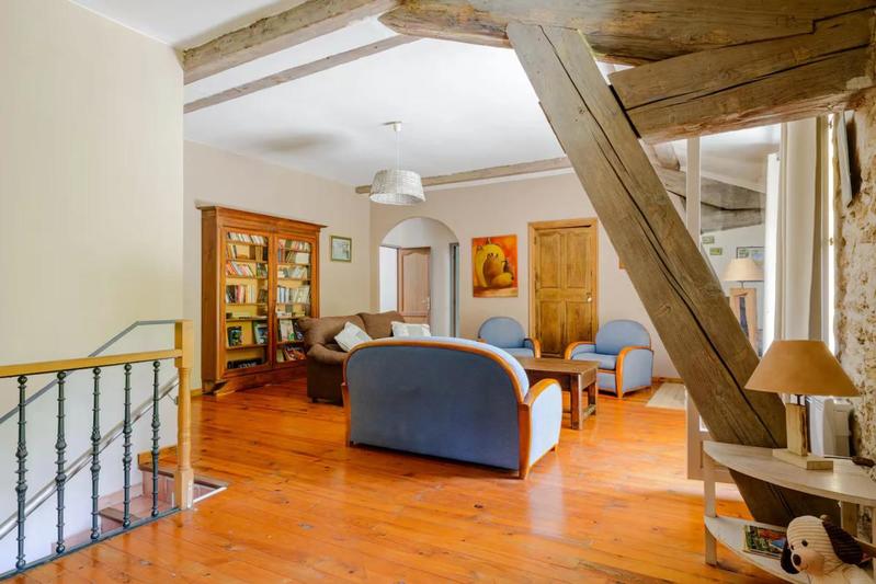 Maison - 364 m² - 10 pièces