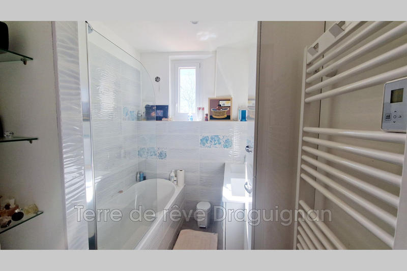 Appartement - 93 m² - 3 pièces