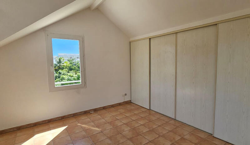 Duplex - 92 m² - 4 pièces