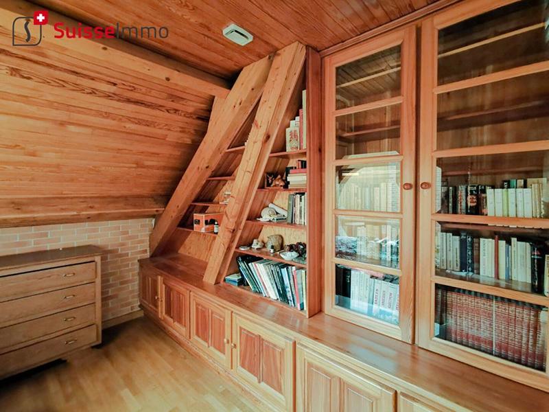 Pavillon - 261 m² - 11 pièces