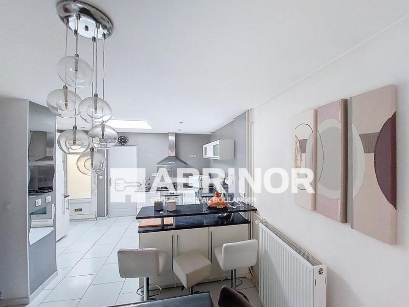 Maison - 83 m² - 4 pièces
