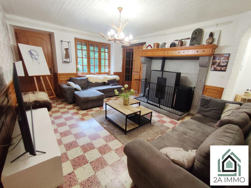 Maison - 205 m² - 10 pièces