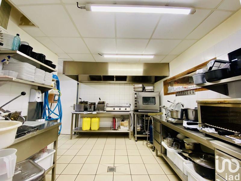 Local commercial - 122 m²