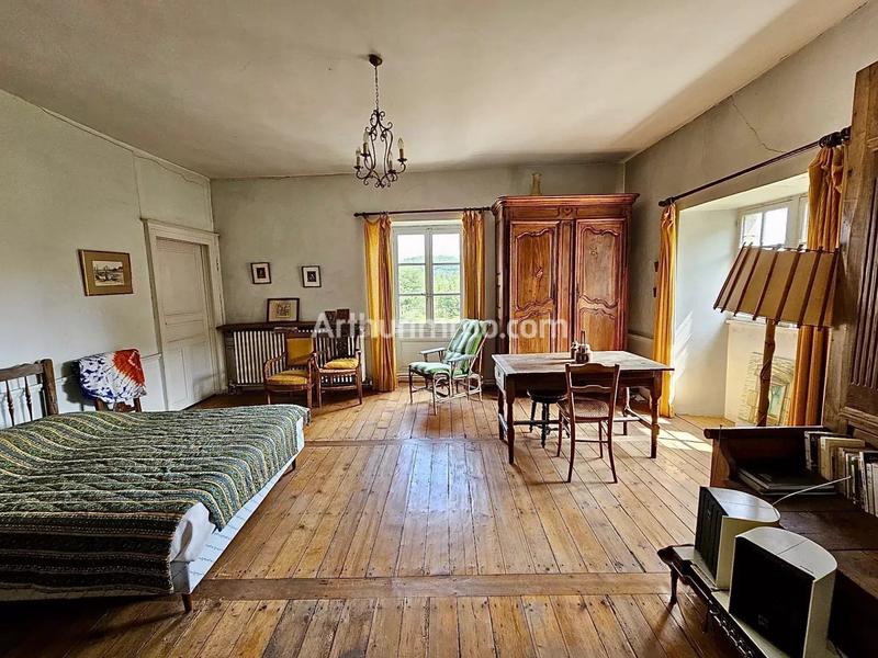 Maison - 273 m² - 11 pièces