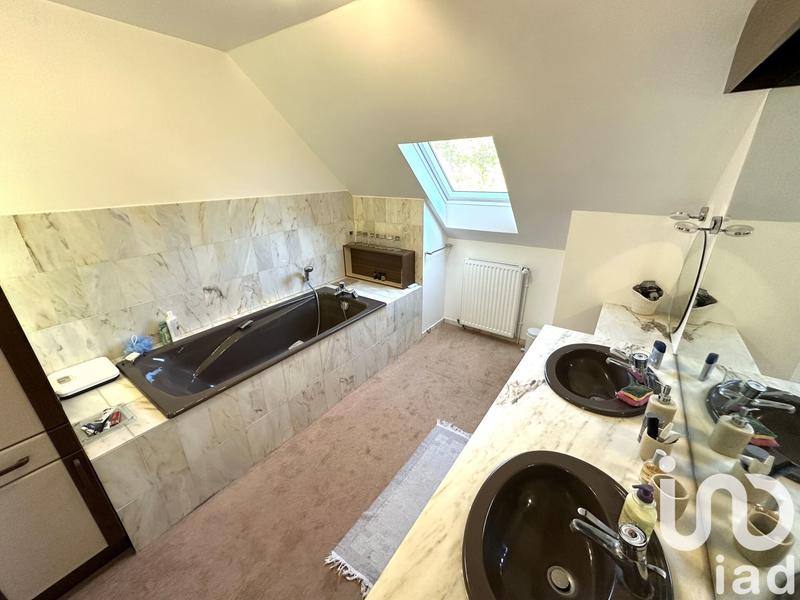 Maison - 160 m² - 8 pièces