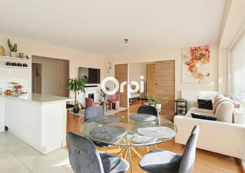 Appartement - 84 m² - 4 pièces