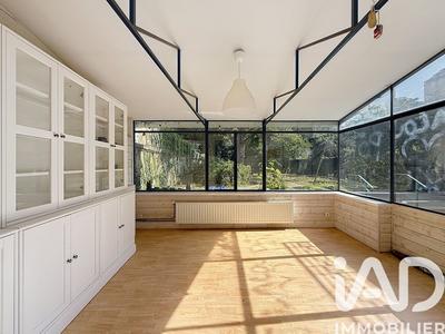 Maison - 201 m² - 7 pièces