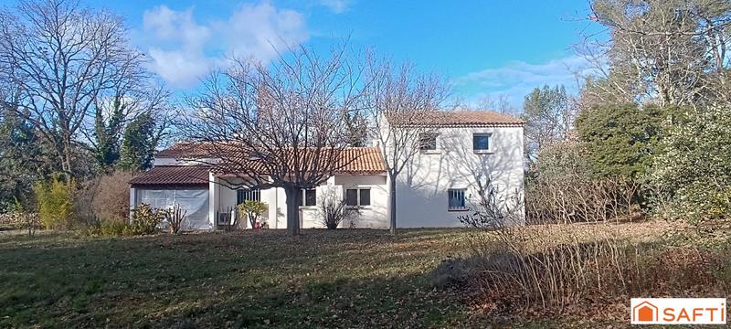 Maison - 140 m² - 5 pièces