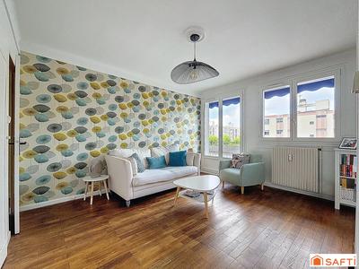 Appartement - 65 m² - 4 pièces