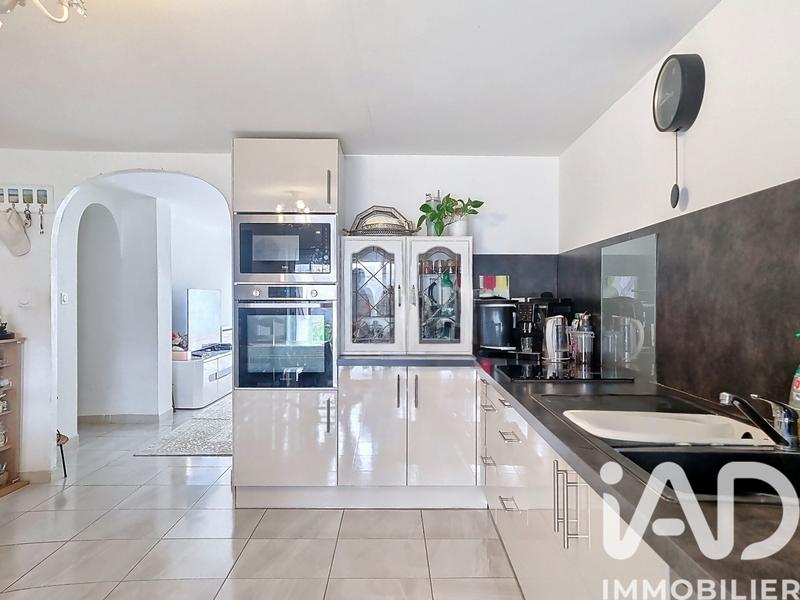 Maison - 208 m² - 5 pièces