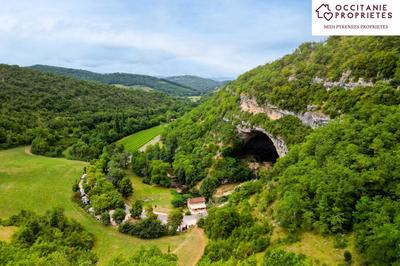 Maison de maîtres - 472 m² - 19 pièces