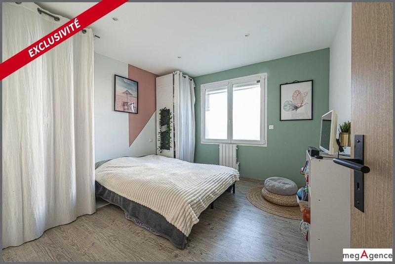 Maison - 161 m² - 9 pièces