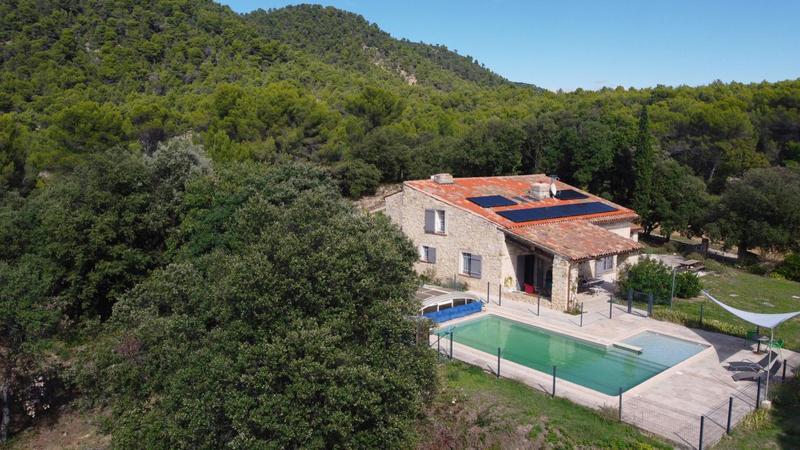 Mas - 220 m² - 5 pièces