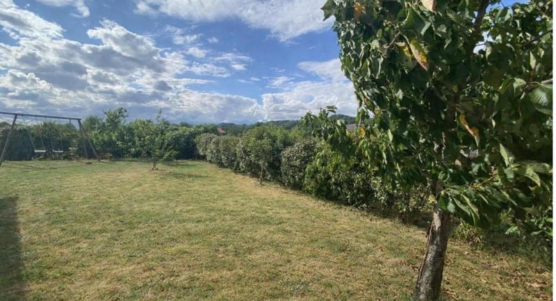 Maison - 240 m² - 7 pièces