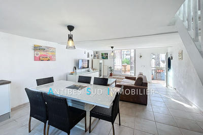 Villa - 140 m² - 7 pièces