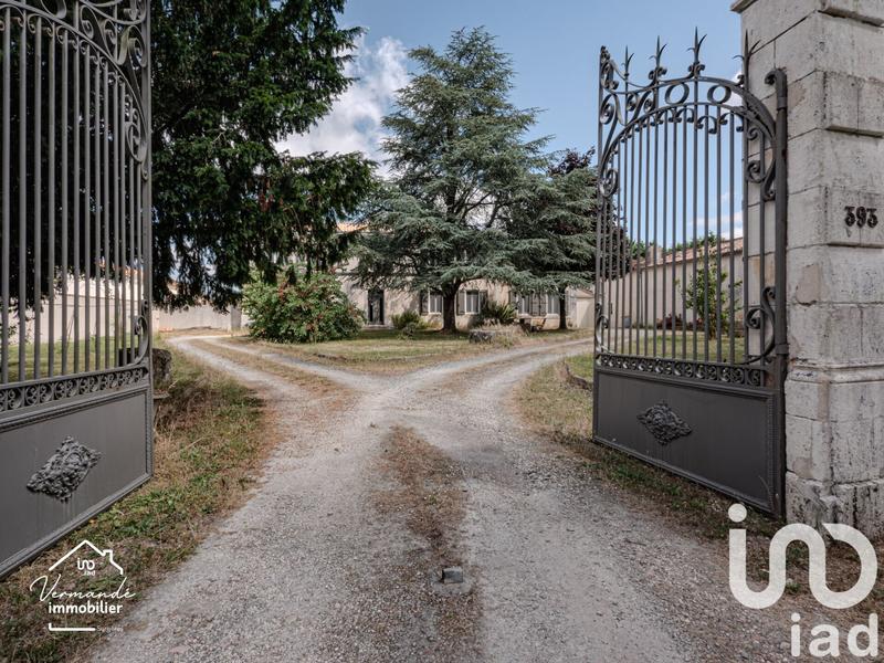 Maison - 225 m² - 6 pièces