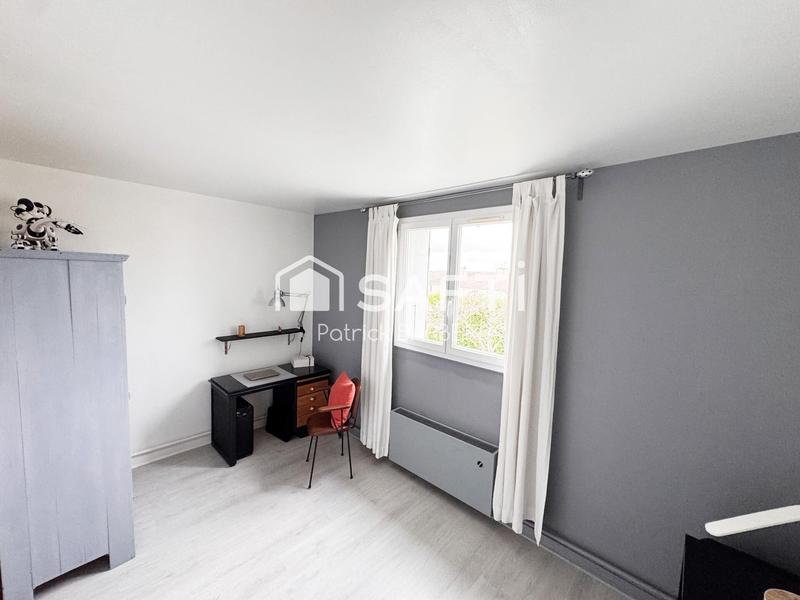 Maison - 96 m² - 5 pièces