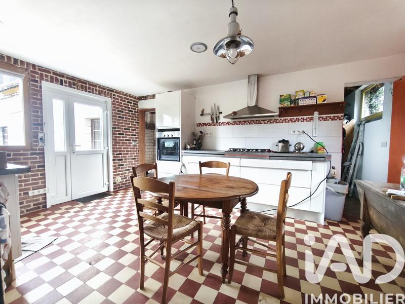 Maison - 201 m² - 7 pièces