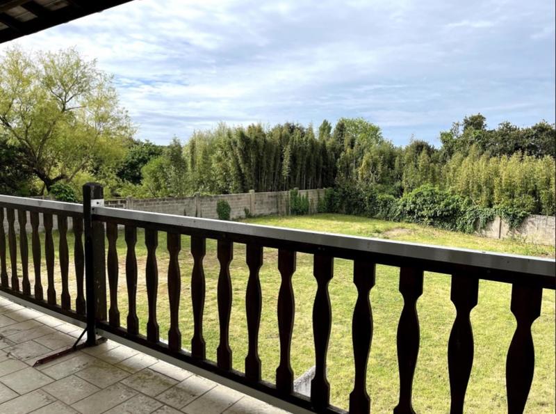 Maison - 190 m² - 12 pièces