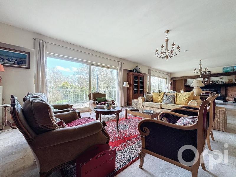 Maison - 450 m² - 8 pièces