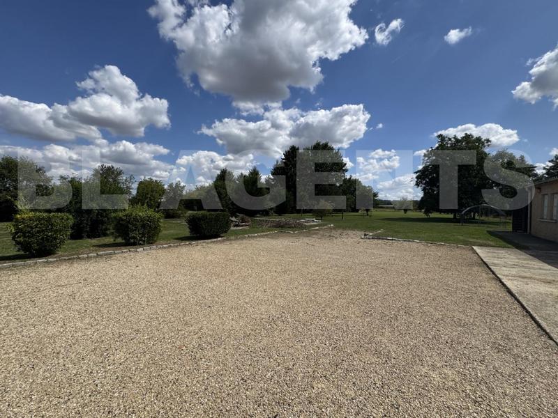 Propriété - 128 m² - 6 pièces