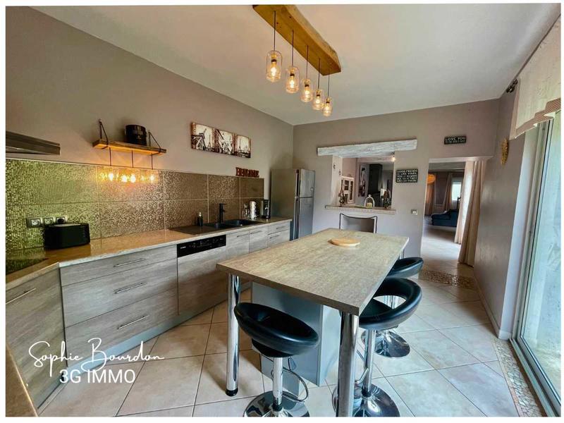 Longère - 137 m² - 6 pièces