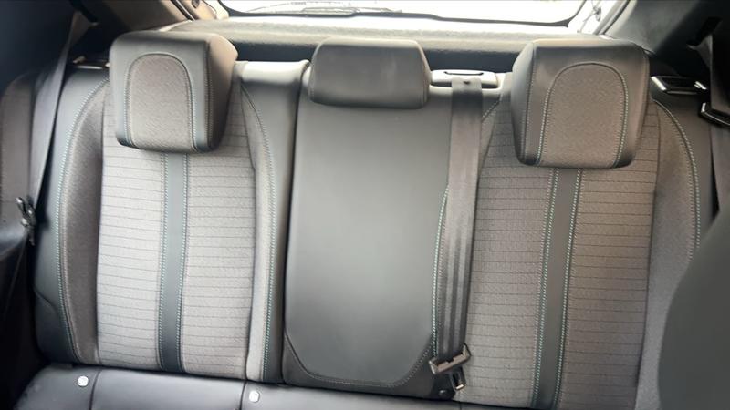 Peugeot 208 II 1.5 BlueHDi 100 Allure Business